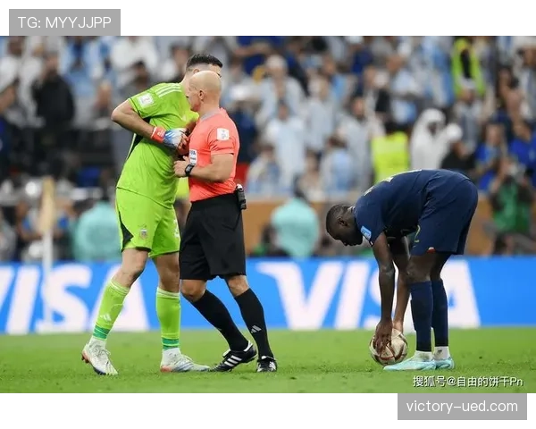 姆巴佩与梅西：进攻效率与战术角色的核心差距解析