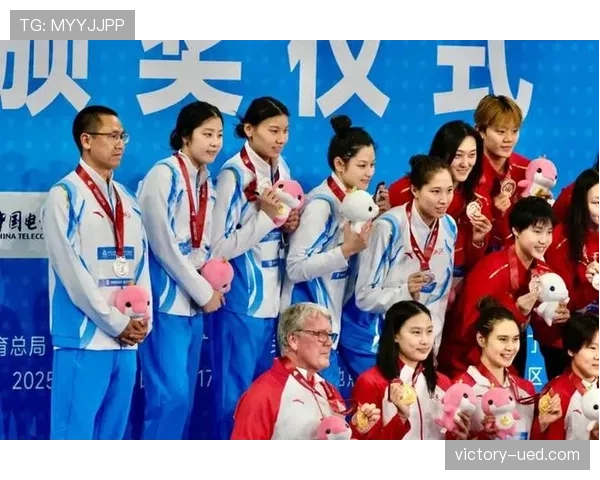 余依婷这生活可真让人眼馋，赛场上一秒女神，下秒豪宅里戴着钻戒像过节一样